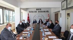 Başbakan Ersan Saner ve İçişleri Bakanı Kutlu Evren
