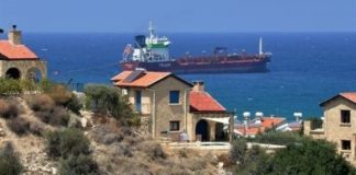Yakıt yüklü gemi geldi; Başbakan bölgeye gidiyor