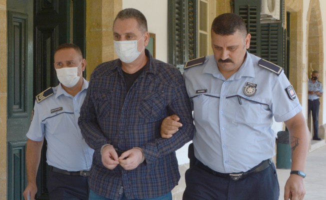 Öğrencisiyle cinsel ilişkiye giren öğretmene 9 yıl hapis cezası