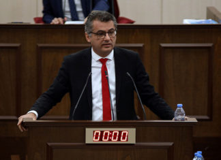 Tufan Erhürman: Kendinize, Meclis'e ve halka saygınız yok!
