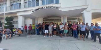 Gazimağusa Belediyesi'nde iş bırakma eylemi gerçekleştirdi