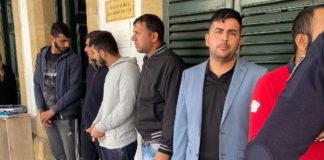 Asıf Khan, Muhammad Aoıb, Malina Amiri Sıkandar Javed, Nadecm Akhtar, Adnan Khadım