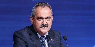 Mahmut Özer