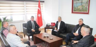 Kamiloğlu Hastanesi doktor ve çalışanlarından depremzedelere yardım