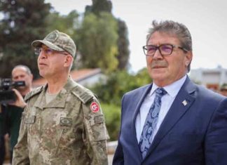 Başbakan Ünal Üstel