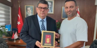 Özdemir Berova