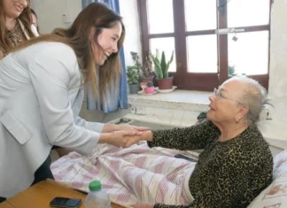 Sevim Çağla Serim'den Lapta Huzurevi