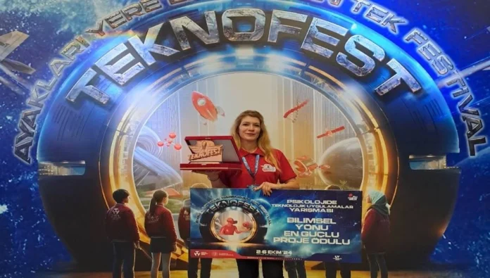 DAÜ mezunu Sena Sinem, Teknofest’te ödül aldı
