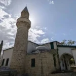 Güney Kıbrıs'taki Bayraktar Camisi'ne bir haftada 2 kez saldırı düzenlendi
