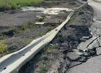 Kalecik bölgesinde bozulan yol, aylardır tamir edilmeyi bekliyor