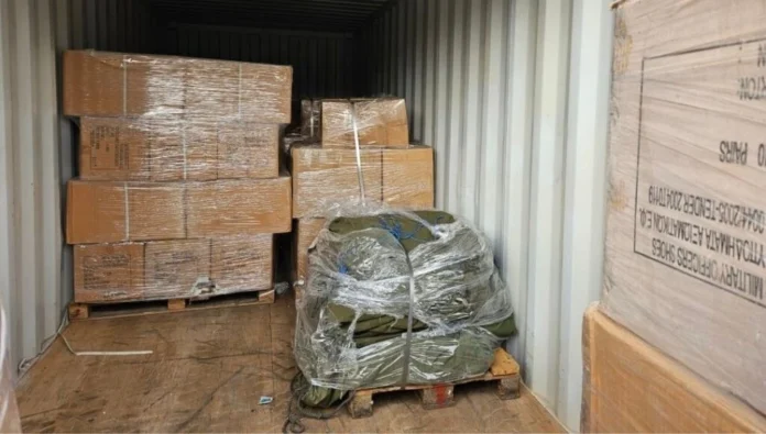 Güney Kıbrıs'tan Lübnan'a 33 tonluk malzeme ve lojistik desteği