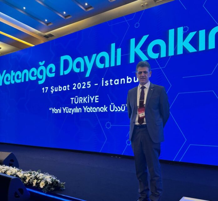 KHK Başkanı Köseoğlu, İstanbul İnsan Kaynakları Forumu’na katıldı