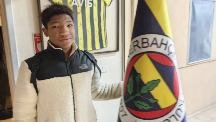 Çetinkaya'dan Fenerbahçe'ye: 14 yaşındaki Michael Mert Annan beğeni topladı